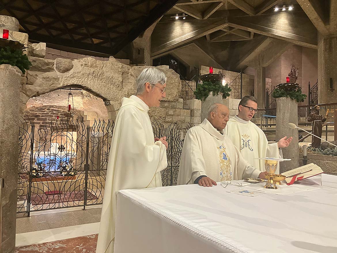 Celebrazione dell'eucaristia nella Basilica dell'Annunciazione, Nazareth