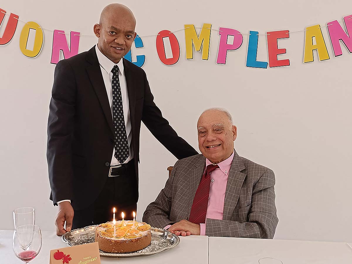 P. Ignace con p. Ricardo Argañaraz, en el día de su 38° cumpleaños